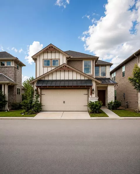 4028 Starbright St, Houston, TX 77018