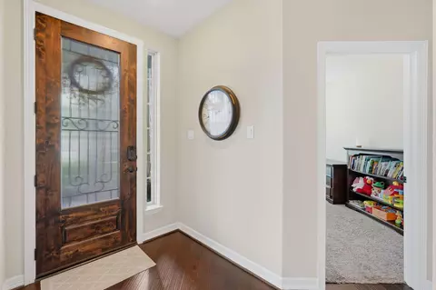 Entry Way - 24611 Morgan Pines Ct, Spring, TX 77389 photo 2 of 7