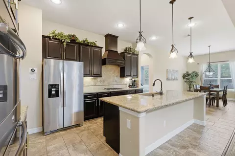 Kitchen - 24611 Morgan Pines Ct, Spring, TX 77389 photo 3 of 4