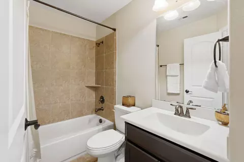 Bath - 24611 Morgan Pines Ct, Spring, TX 77389 photo 8 of 8