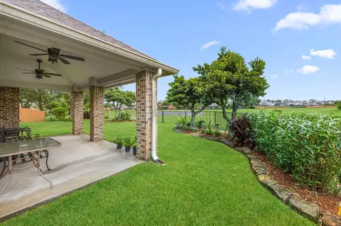 987 Astoria Ln, League City, TX 77573