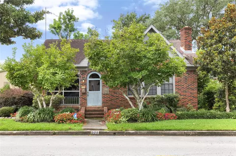 906 Higgins, Humble, TX 77338