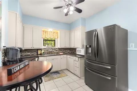 Kitchen - 906 Higgins, Humble, TX 77338 photo 1 of 2