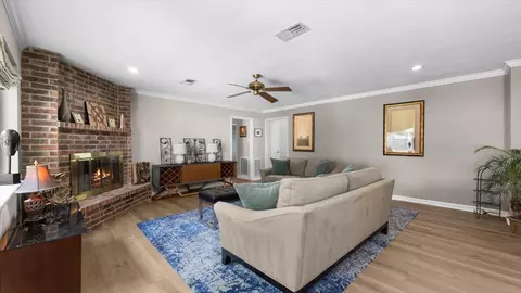 Living - 207 Woodway Ct, Spring, TX 77386 photo 2 of 2