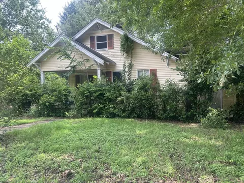 505 W Sixth St, Brenham, TX 77833