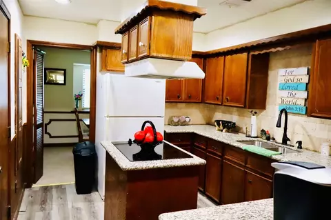 Kitchen - 1108 Easy St, Rosenberg, TX 77471 photo 3 of 3