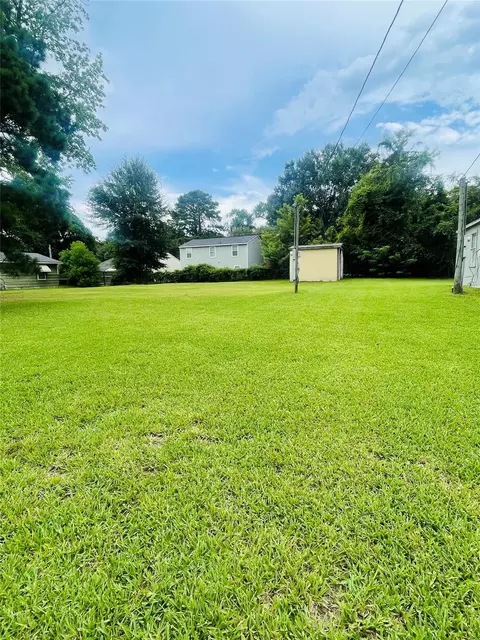 255 Bluebonnet, Livingston, TX 77351