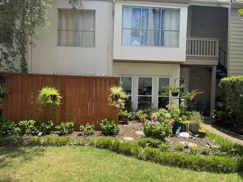 2100 Tanglewilde St #743, Houston, TX 77063
