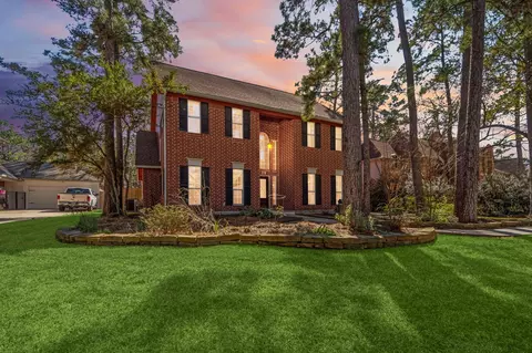29 Tanager Trl, The Woodlands, TX 77381