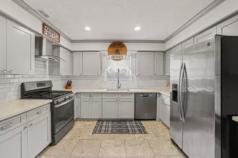 Kitchen - 9530 Arcade Dr, Spring, TX 77379 photo 2 of 2