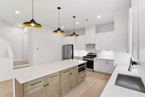 2212 Lou Ellen Ln #E, Houston, TX 77018