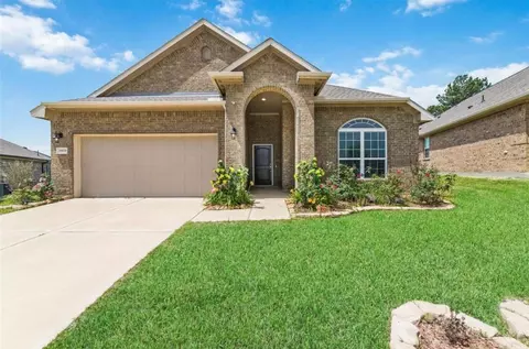 19029 Villa Ln, Montgomery, TX 77356