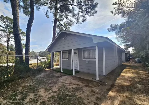 109 Cartwright Rd, Conroe, TX 77301