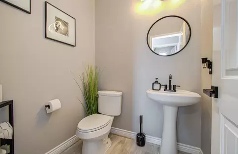 Bath - 24503 Rossmore Hill Ct, Spring, TX 77389 photo 1 of 7