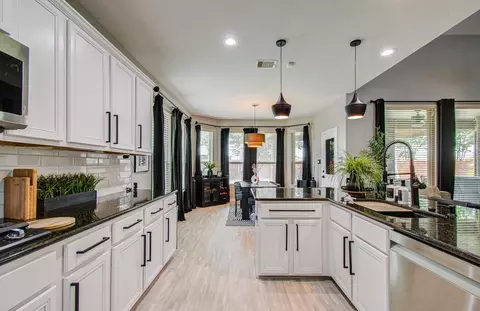 Kitchen - 24503 Rossmore Hill Ct, Spring, TX 77389 photo 6 of 7