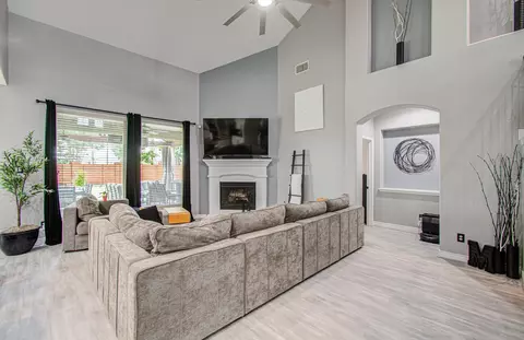 Living - 24503 Rossmore Hill Ct, Spring, TX 77389 photo 3 of 4