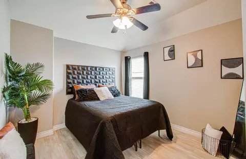 Bedroom - 24503 Rossmore Hill Ct, Spring, TX 77389 photo 4 of 6