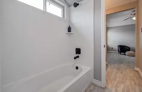 Bath - 24503 Rossmore Hill Ct, Spring, TX 77389 photo 7 of 7