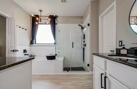 Bath - 24503 Rossmore Hill Ct, Spring, TX 77389 photo 3 of 7