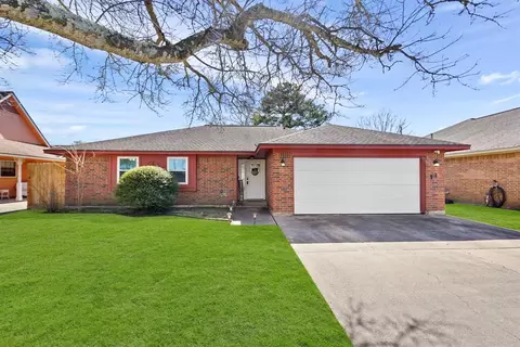 11 Alexander Ct, Angleton, TX 77515 photo 1