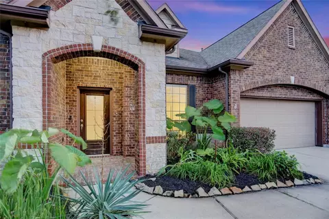 516 W W Frk, Webster, TX 77598 photo 1