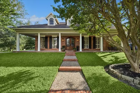 1212 Verdun Ln, Friendswood, TX 77546
