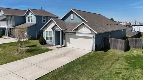 13346 Pecan Trails Dr, Santa Fe, TX 77510