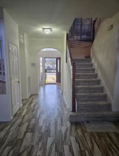 13906 Winter Rose Way, Houston, TX 77083