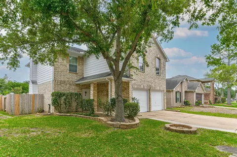 9322 Colt Canyon Ln, Houston, TX 77089