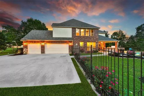 Exterior - 5 Copper Cv, Conroe, TX 77304 photo 4 of 11