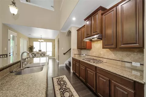 Entry Way - 5 Copper Cv, Conroe, TX 77304 photo 5 of 8