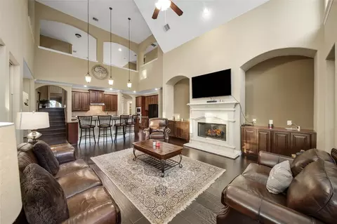 Living - 5 Copper Cv, Conroe, TX 77304 photo 2 of 2
