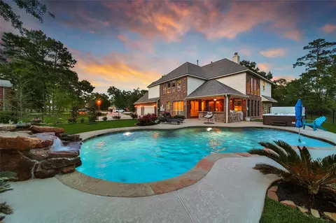 Exterior - 5 Copper Cv, Conroe, TX 77304 photo 9 of 11
