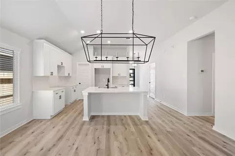 8323 Amber Summit Ln, Angleton, TX 77515