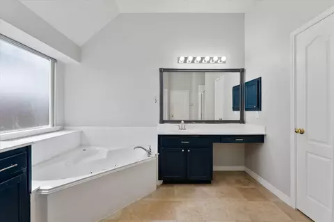 Bath - 29823 Spring Terrace Dr, Spring, TX 77386 photo 5 of 6