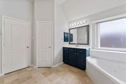 Bath - 29823 Spring Terrace Dr, Spring, TX 77386 photo 6 of 6