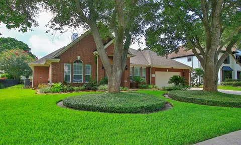 Exterior - 20110 Stormy Pine Ln, Spring, TX 77379 photo 2 of 11