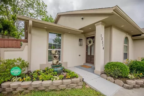 12314 Sandy Hook Dr, Houston, TX 77089 photo 1