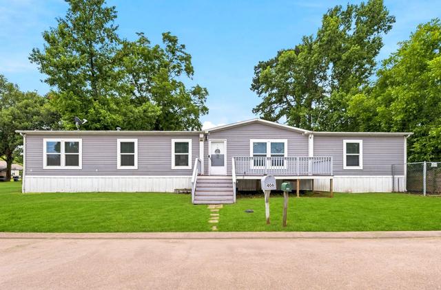 406 Baker Cir, Ames, TX 77575