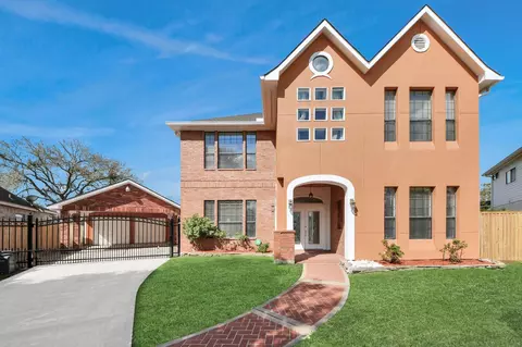 9803 Sage Lee Dr, Houston, TX 77089