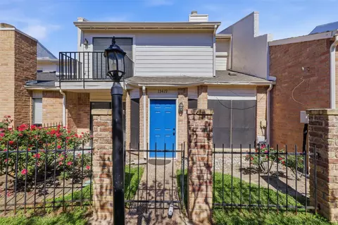 13419 Parkway Blvd, Sugar Land, TX 77478