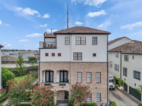 1228 Mosaico Ln, Houston, TX 77055