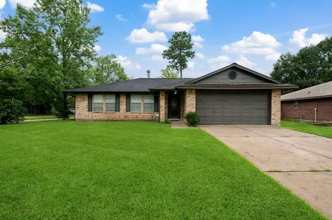 2618 Old Oak Ln, Kingwood, TX 77339