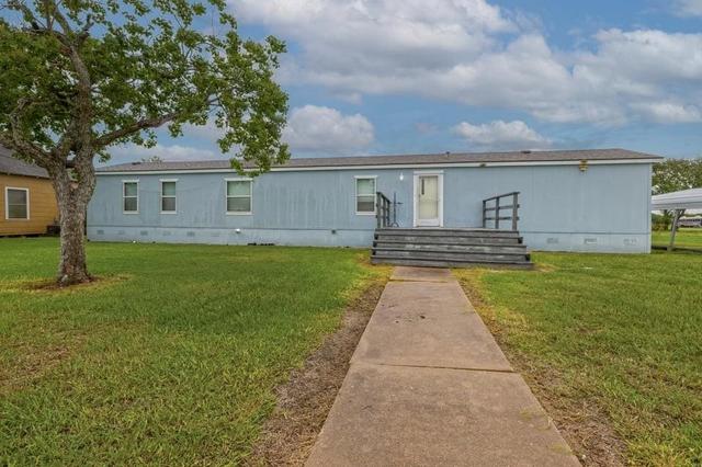 958 Wightman St, Matagorda, TX 77457