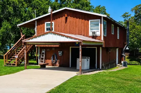 242 Lamenda Ave, Livingston, TX 77351