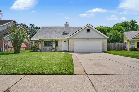 502 Magnolia Cir, League City, TX 77573