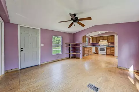 Living - 858 Big Hawg Dr, Trinity, TX 75862 photo 6 of 7