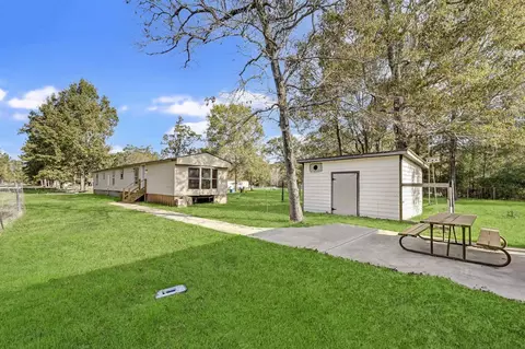 Exterior - 858 Big Hawg Dr, Trinity, TX 75862 photo 11 of 12