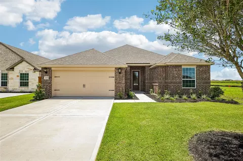 14005 Starboard Reach Dr, Santa Fe, TX 77510