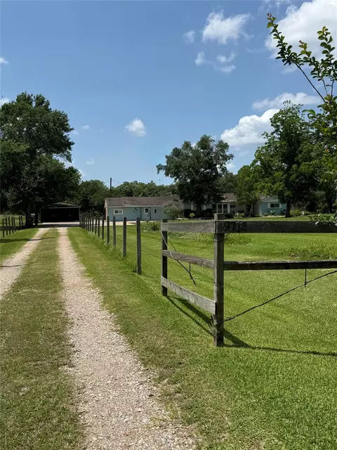 9718 County Road 321, Sweeny, TX 77480